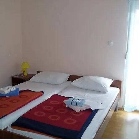 D & J Pansion ゲストハウス Međugorje