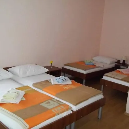 D & J Pansion ゲストハウス Međugorje